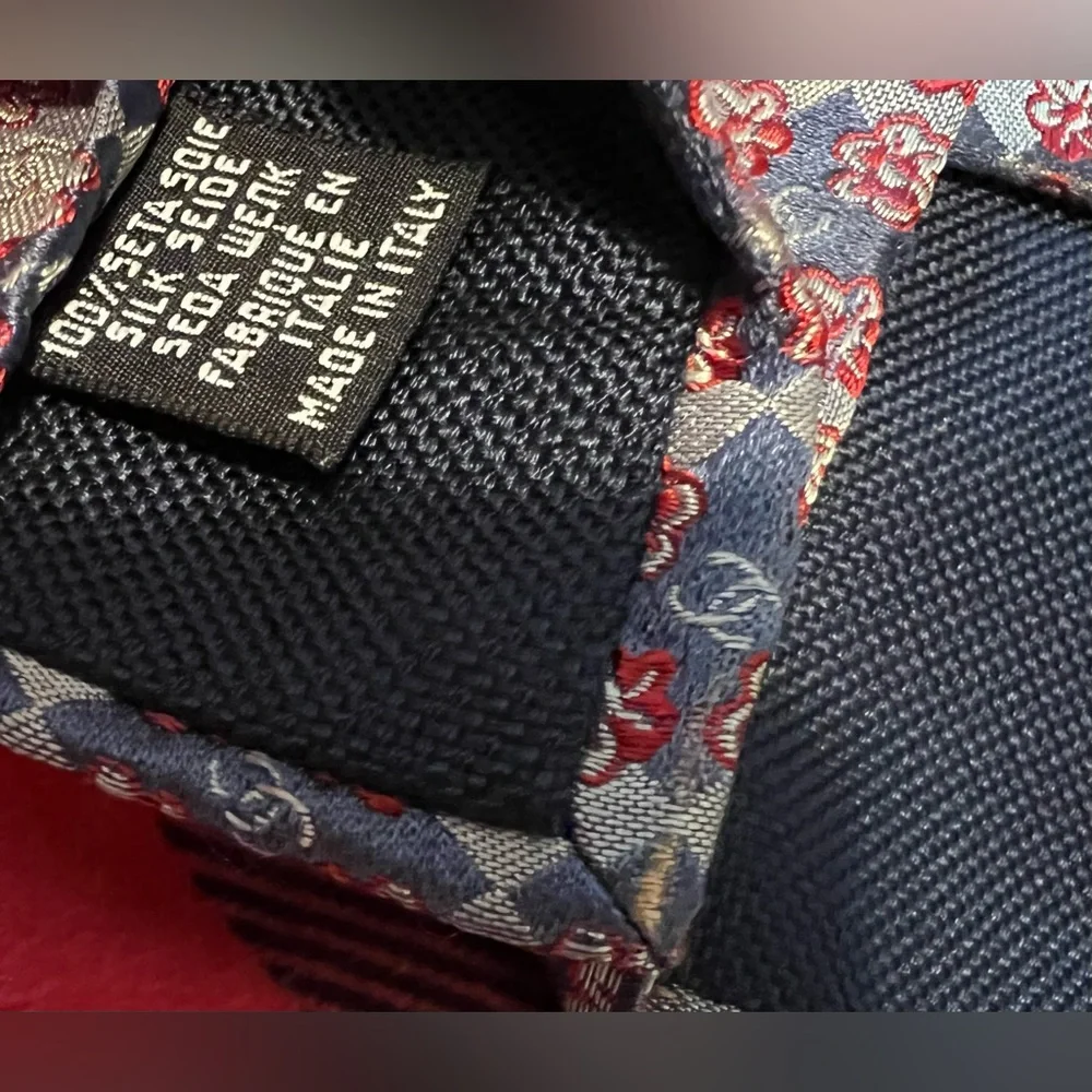 Chanel Neck Tie - Authentic and Like new! - Picture 7 of 8